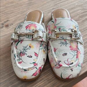 BAMBOO Floral White Mules